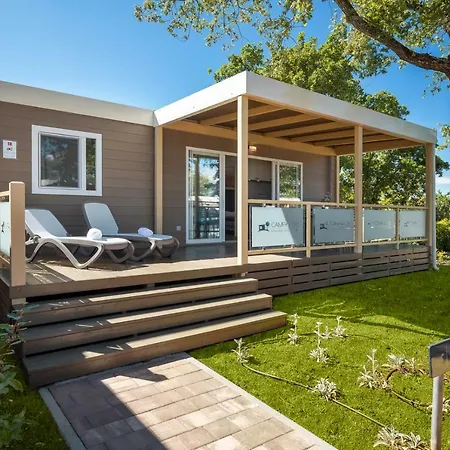 Semesterpark Mobile Homes - Lanterna Premium *