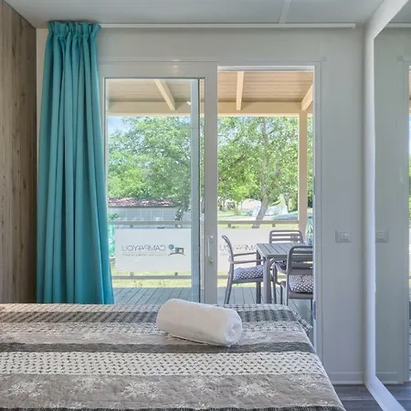 Semesterpark Mobile Homes - Lanterna Premium *