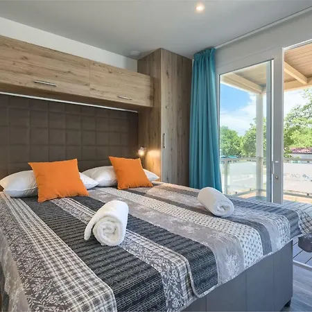 Semesterpark Mobile Homes - Lanterna Premium Tar-Vabriga