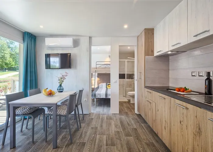 Mobile Homes - Lanterna Premium * Tar-Vabriga