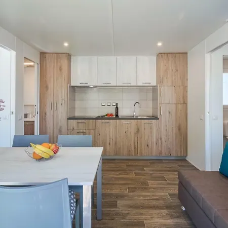 Mobile Homes - Lanterna Premium * Тар